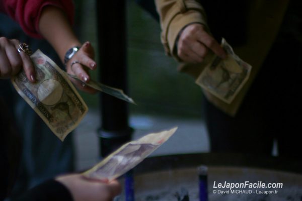 Retirer de l’argent au Japon ou faire du change avant de partir ?